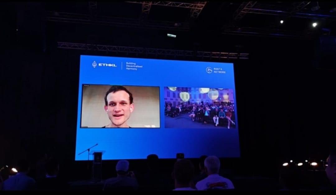 DiscussWeb3's tweet image. The DiscussWeb3 team successfully attended Ethereum Kuala Lumpur 2024, witnessing innovation and breakthroughs at Malaysia&apos;s largest blockchain conference and hackathon. 

We gained valuable insights and knowledge from the experience! 🚀📚

 #EthereumKL2024 #DiscussWeb3 #web3
