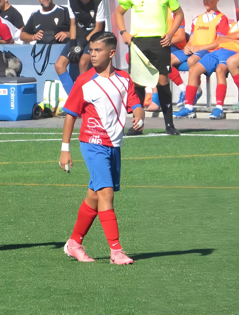 AlgecirasCF's tweet image. ℹ️𝐑𝐞𝐬𝐮𝐥𝐭𝐚𝐝𝐨𝐬 𝐝𝐞 𝐧𝐮𝐞𝐬𝐭𝐫𝐚 𝐜𝐚𝐧𝐭𝐞𝐫𝐚 𝐞𝐥 𝐟𝐢𝐧 𝐝𝐞 𝐬𝐞𝐦𝐚𝐧𝐚. 

Cadete B– Monitores Fútbol De Algeciras. 2-2
Juvenil B– Ciudad De Cadiz P.C.D. 1-2
Grupo Empresa Bazan – Senior B.  3-1
At. Sanluqueño – Juvenil A. 3-1

#FormandoEstrellas #CanteraACF