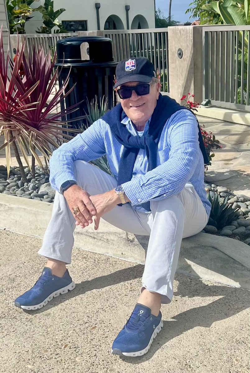 With recent news about the diagnoses of former NFL players, as a family we want to share that my dad, Ralph Cindrich—former NFL Linebacker and esteemed sports attorney/agent—was diagnosed with dementia five years ago. This journey has been tough, but my dad’s strength,