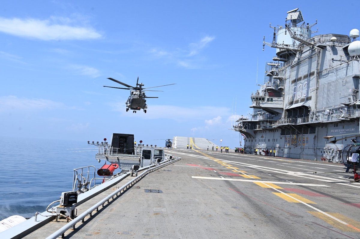 indiannavy's tweet photo. Historic bilateral #maritime engagement b/n #IndianNavy & @ItalianNavy, from 01 - 06 Oct. Featured maiden exercise by Carrier Strike Groups (CSG) from both navies.
Sea phase, on 05-06 Oct, was led by the two carriers @IN_Vikramaditya & #ITSCavour along with #INSVisakhapatnam & #ITSAlpino.

Intense operations with integral fighter aircraft & helos, for combined Large Force Engagements, Air Combat Missions, Helo Ops & #SearchAndRescue missions as also co-ordinated weapon firings & joint manoeuvres, to underscore joint operations, Command & Control capabilities and enhance interoperability.

A key facet of the landmark exercise was the participation of #IAF, that undertook manoeuvres with Italian CSG aircraft including Large Force Engagements & Combat Missions.

@ItalyinIndia @IN_WNC 
@IAF_MCC