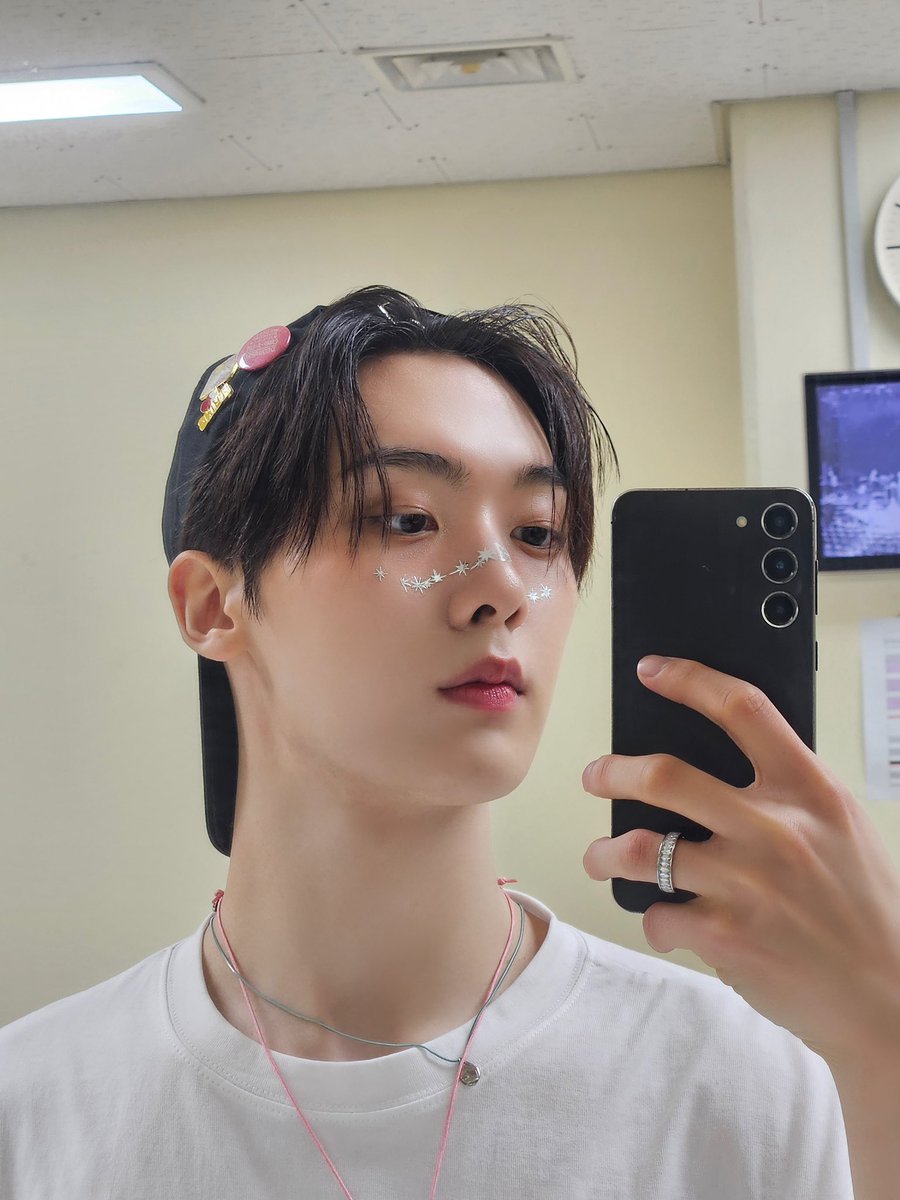 ASTRO 아스트로 tweet media