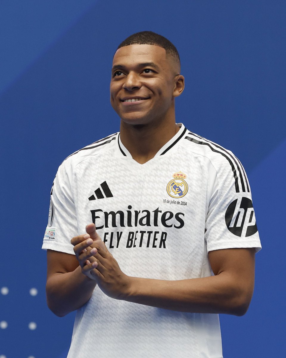 DeadlineDayLive's tweet image. 🚨 Didier Deschamps is unhappy after Kylian Mbappé featured twice for Real Madrid, despite not being called up for France duty because of injury.

(Source: Daily Mirror)