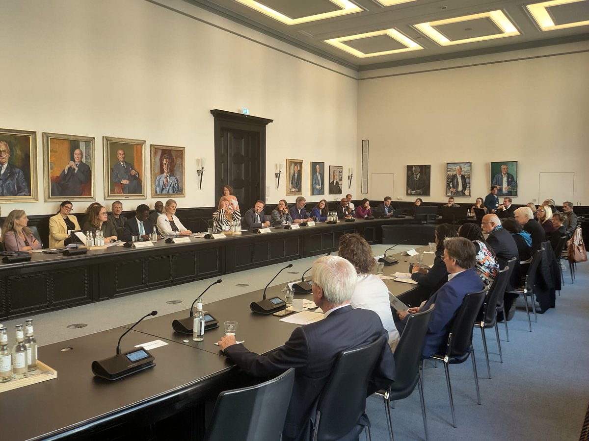 Melanie Hauenstein (@mahauenstein) on Twitter photo Die #HSC24 war auch Schauplatz des Startes der „Alliance for Innovative Green SMEs“ – Eine Allianz die #KMU als Treiber der #SDGs stärkt.
In meiner Eröffnungsrede habe ich den Beitrag von <a href="/UNDP/">UN Development</a> für die #GrüneTransformation hervorgehoben.
Danke für den optimistischen Austausch! Die #HSC24 war auch Schauplatz des Startes der „Alliance for Innovative Green SMEs“ – Eine Allianz die #KMU als Treiber der #SDGs stärkt.
In meiner Eröffnungsrede habe ich den Beitrag von <a href="/UNDP/">UN Development</a> für die #GrüneTransformation hervorgehoben.
Danke für den optimistischen Austausch!