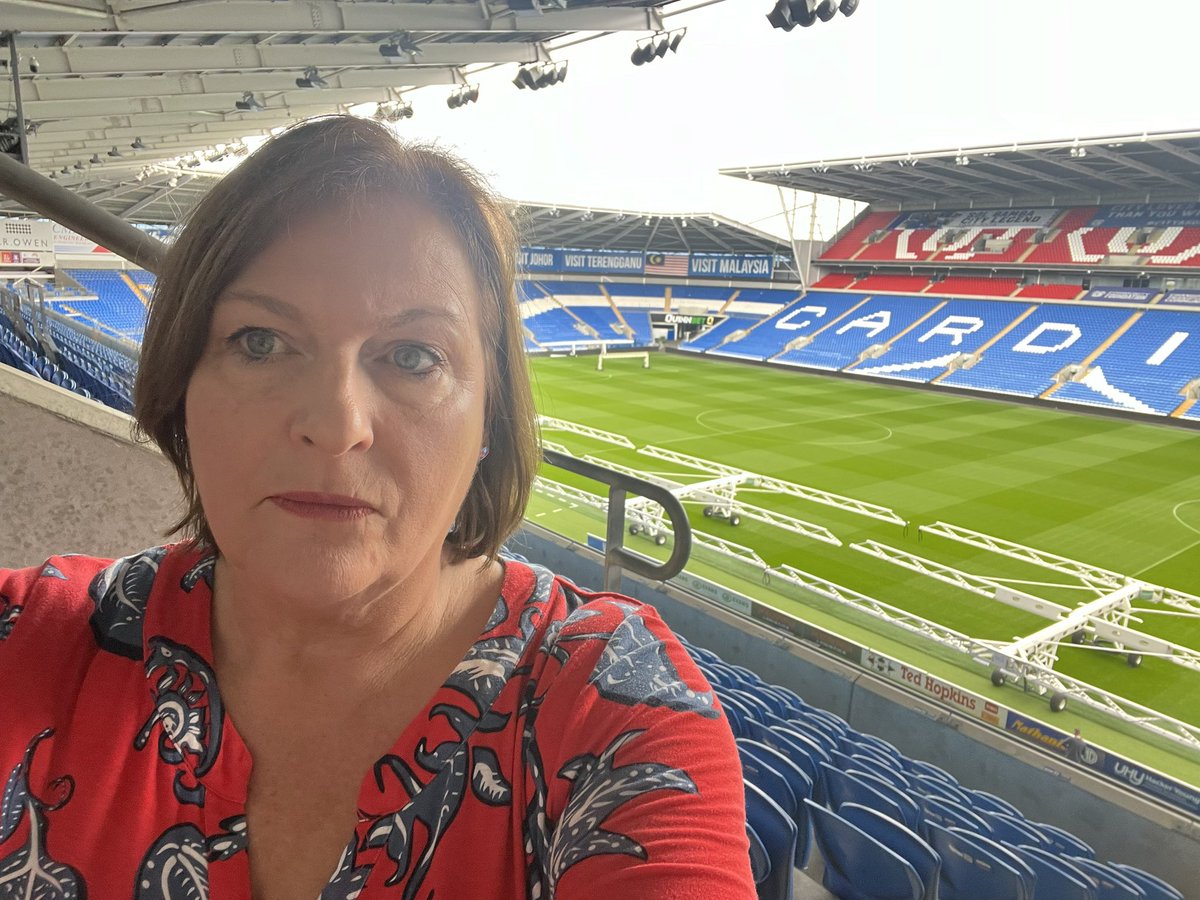 A first 4 me today to visit Cardiff City Football Club stadium to represent <a href="/SHINEUKCharity/">Shine</a> and <a href="/NeuroWales/">WalesNeuroAlliance</a> on the Neurological Conditions Strategic Network 
Priority Setting Event   Interesting discussions.(Note to self - learn how to smile at the same time as taking a selfie!)
