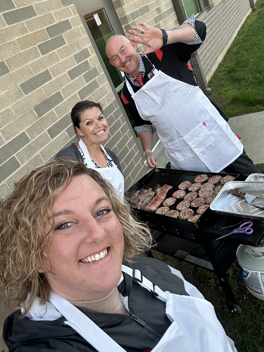 Mrs. Sims, Mr. Michael &amp; Mrs. Powers had the privilege of cooking breakfast for the CES staff this Monday morning. Staff, thank you so much for all you do for our students! ❤️🐯

Go, Tigers!