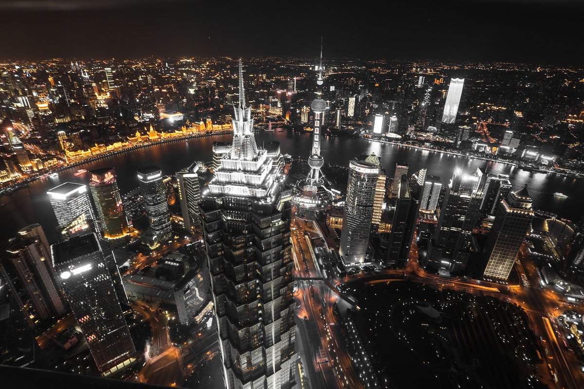 Discover how China's recent stimulus fueled a stock surge, while experts debate its longevity amidst underlying economic challenges and regulatory concerns.
trackinsight.com/en/etf-news/ch…