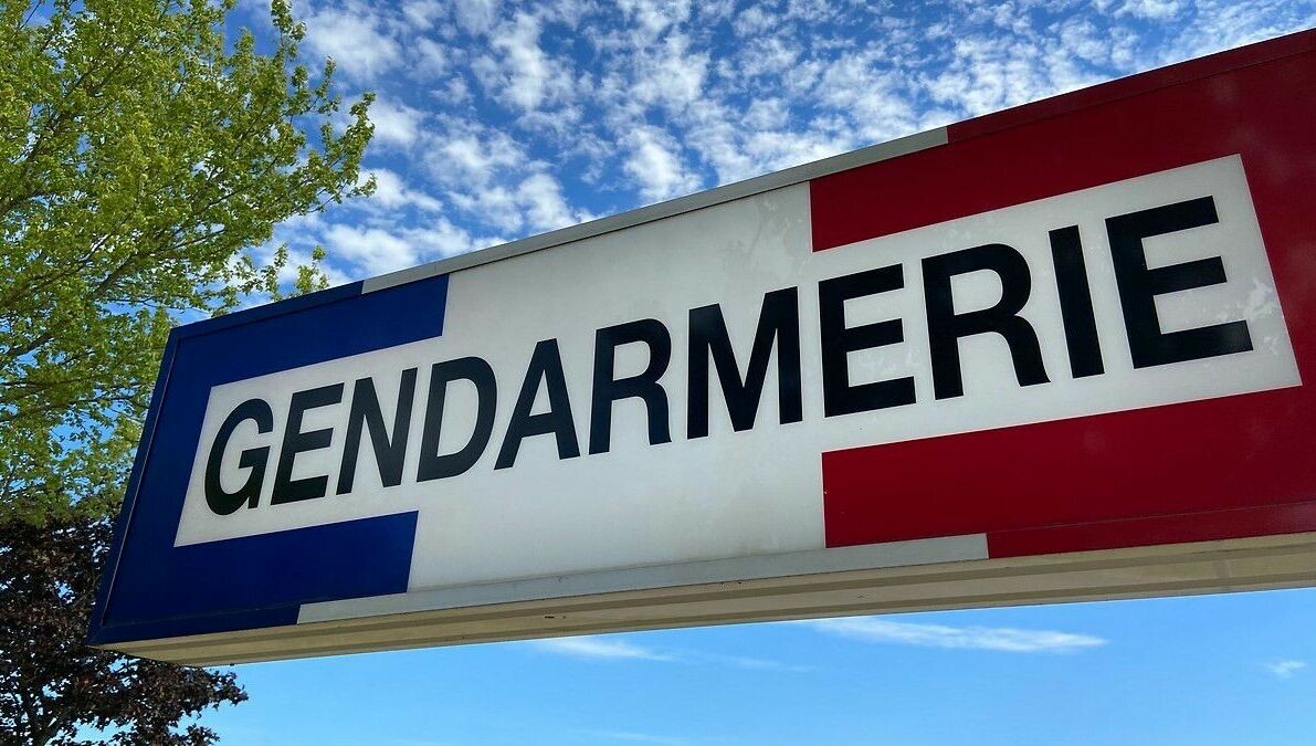 ici_officiel's tweet photo. INFO FRANCE BLEU - Faute de trésorerie, la gendarmerie ne paye plus ses loyers partout en France
➡️ https://t.co/axoF1BNvH5 https://t.co/e5P24aGcJZ