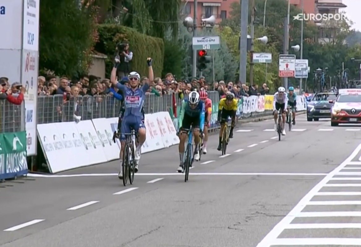 Alpecin-Deceuninck Cycling Team (@alpecindck) on Twitter photo 🏆 Another day, another win. Today we can celebrate the victory of <a href="/StanVanTricht/">Stan Van Tricht</a> in La Coppa Bernochi 👏
#alpecindeceuninck 🏆 Another day, another win. Today we can celebrate the victory of <a href="/StanVanTricht/">Stan Van Tricht</a> in La Coppa Bernochi 👏
#alpecindeceuninck