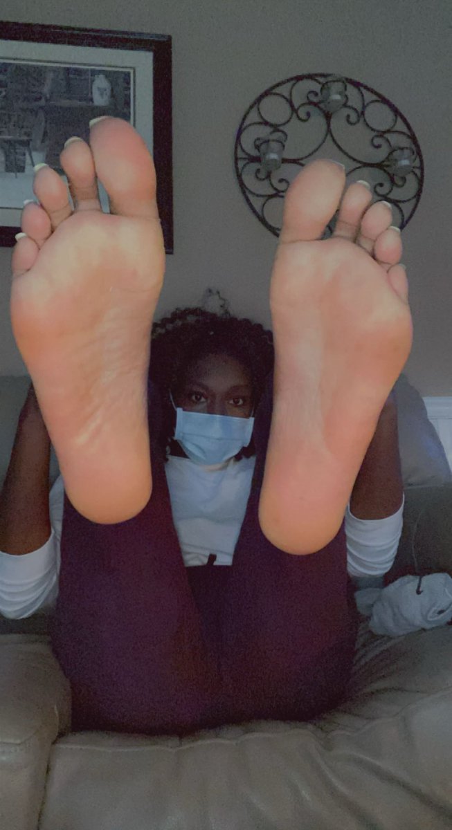 softjtoes's tweet photo. hey softj lovers 🥰 I miss you all! #soles #lickmyfeet https://t.co/HslYBK9XQO