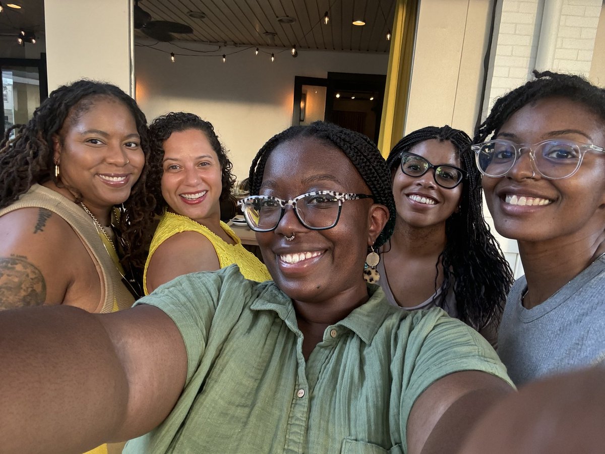RBraceySherman's tweet photo. And thanks to @sabiawade for organizing an impromptu dinner. Atlanta, you were a perfect first weekend! 🌼 Don’t forget, you can pick up copies of LIBERATING ABORTION signed by both of us at @chariscircle! 🌻

Next up: WEST COAST! 💫

#LiberatingAbortion @byreginamahone https://t.co/SrCoGEDyxW