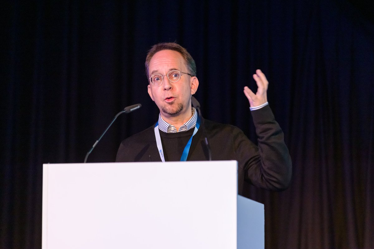 On behalf of BIFOLD, we sincerely thank all participants of the All Hands Meeting 2024 (Day 1). It was an honor for us to contribute to this important event and engage with the vibrant and innovative German AI research community.

📸Ben Gierig