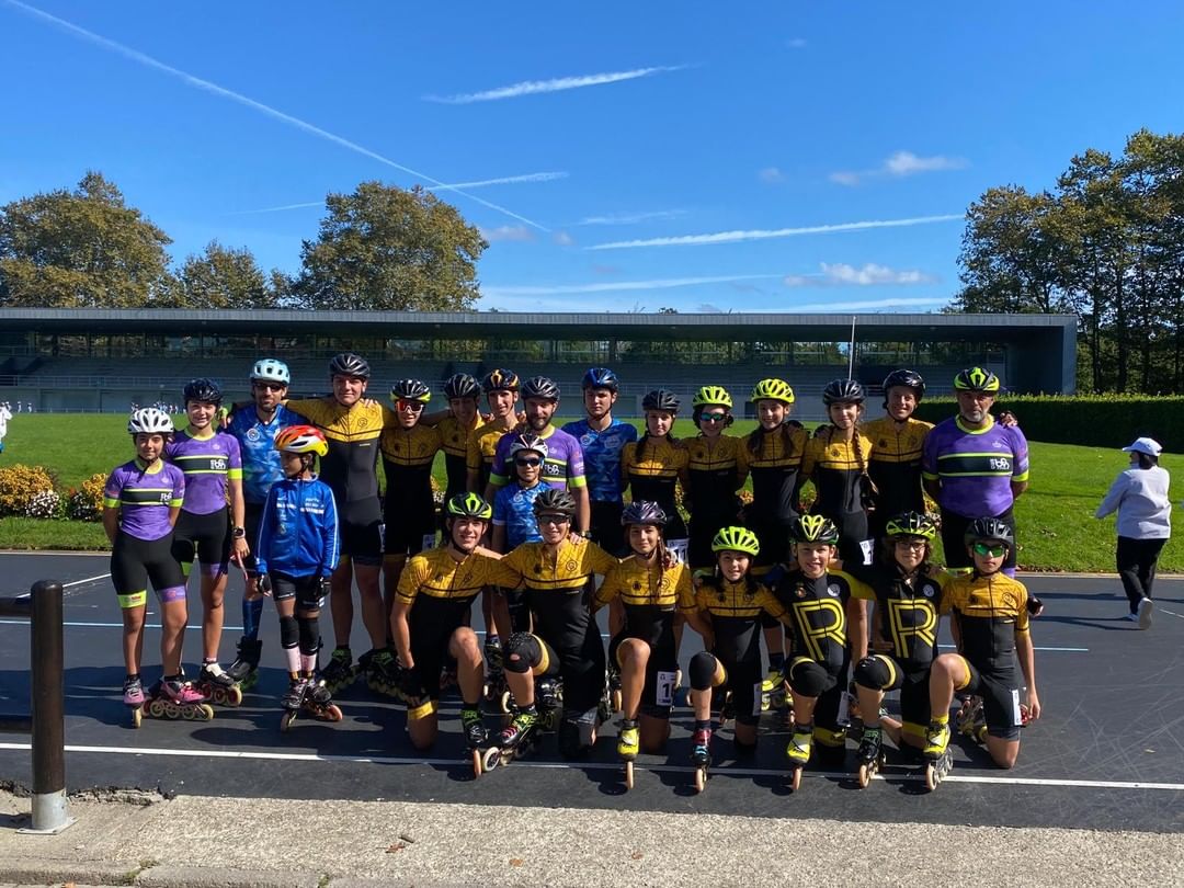 Deporte Castilla y León (@deportesjcyl) on Twitter photo 🛼 Gran actuación de los patinadores y clubes castellano leoneses en el Trofeo Villa de Gijón 🏆
🥇 Adrián Alonso (junior)
🥈 Hugo Martín (juvenil)
🥉 Rodrigo Casado (infantil)
🥉 Oskar González (máster)
¡Enhorabuena a todos! 👏🏻
<a href="/Rolling_Lemons/">Rolling Lemons Valladolid</a> #CDVillaquilambre #BFHBurgos 🛼 Gran actuación de los patinadores y clubes castellano leoneses en el Trofeo Villa de Gijón 🏆
🥇 Adrián Alonso (junior)
🥈 Hugo Martín (juvenil)
🥉 Rodrigo Casado (infantil)
🥉 Oskar González (máster)
¡Enhorabuena a todos! 👏🏻
<a href="/Rolling_Lemons/">Rolling Lemons Valladolid</a> #CDVillaquilambre #BFHBurgos