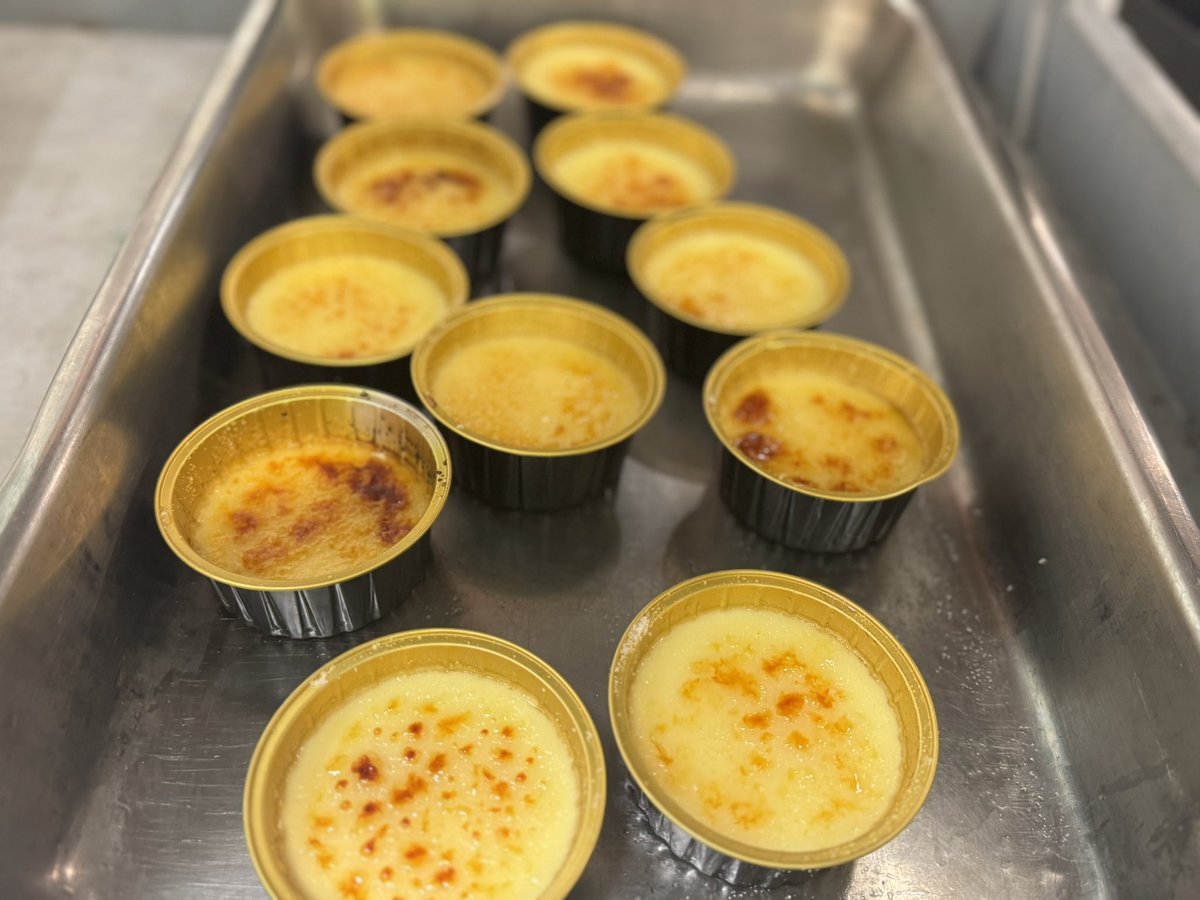 RIDeptEd's tweet image. Stay tuned to hear more about the yum-worthy work they&apos;re cooking up w/ their food truck! @DaviesTechHS @Studio10WJAR 🌮🥘🍪 #MenuForSuccess