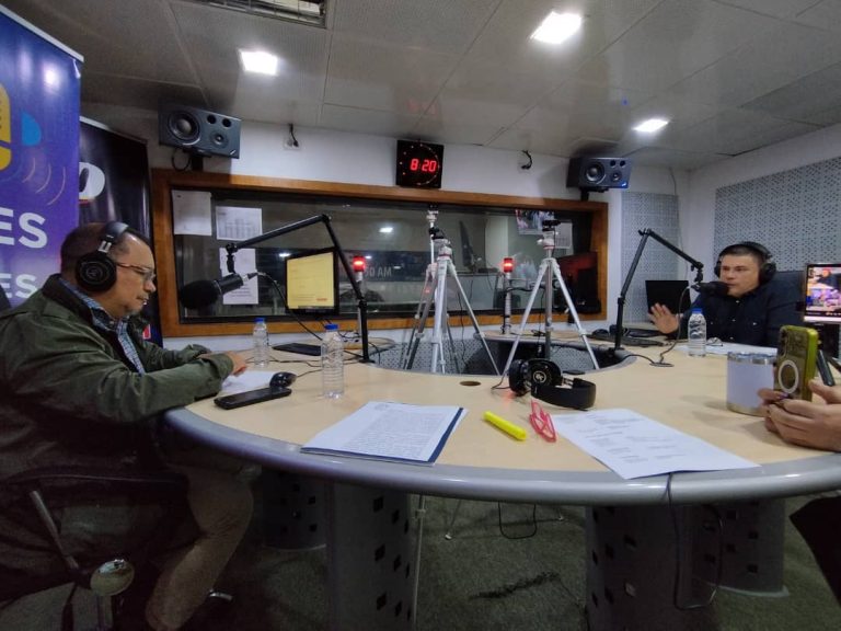 #EsNoticia | Acreditados 32 trabajadores de FOGADE por el Inces.

En el programa La Hora del Inces se trató el tema dinámica formativa de la fuerza de los trabajadores goo.su/T5IhnrR

#LaTécnicaQueInspira