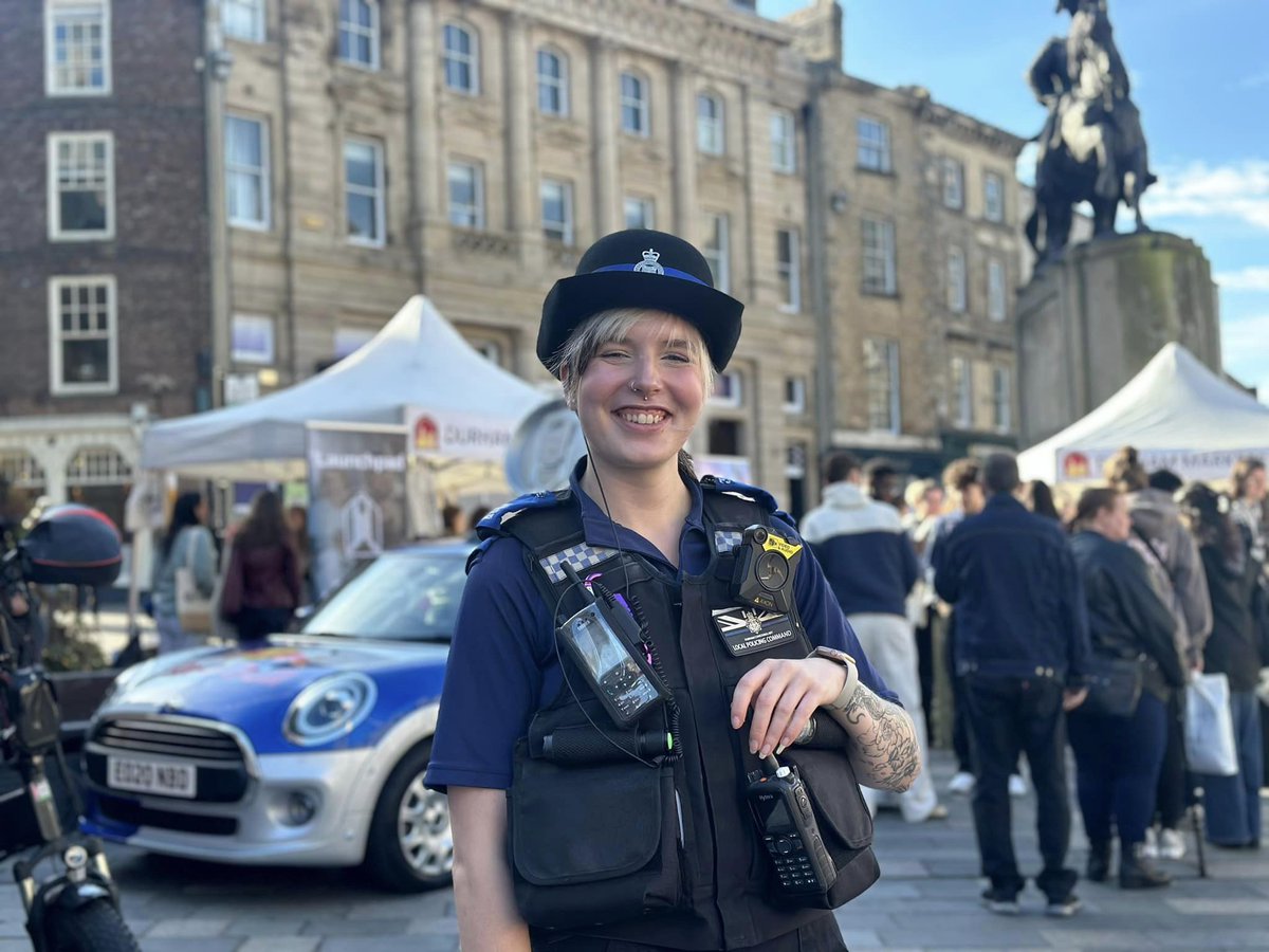 Education, education, education ✍️

Durham City NPT were out and about with <a href="/DurhamCouncil/">Durham County Council</a> street wardens at the weekend advising people about the upcoming PSPO enforcement phase. 

PSPO - Public Safety Protection order.

Read more about it here: tinyurl.com/yc3h5um4