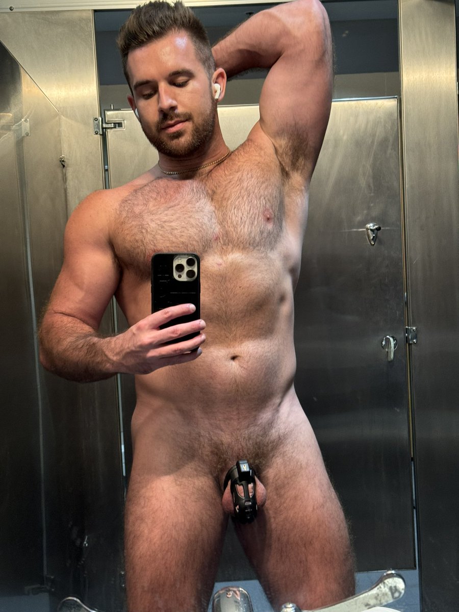 jace_starr's tweet photo. Big breedable boy 🤗 https://t.co/13kS6U4Xbf