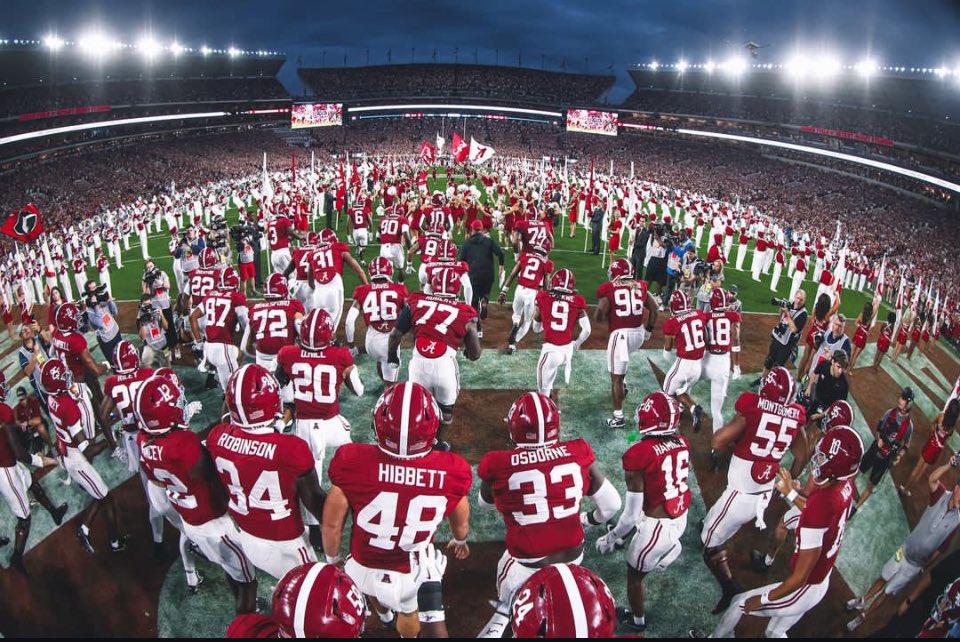 Money White (@moneywhite9) on Twitter photo I will be at the University Of Alabama this weekend!🐘<a href="/DeMario_Pippen/">Led By God</a> <a href="/LeRon_McClain33/">LeRon McClain</a> <a href="/BJones5_/">Bruce Jones II</a> <a href="/CoachT_Truss/">Coach Truss</a> <a href="/AlabamaFTBL/">Alabama Football</a> I will be at the University Of Alabama this weekend!🐘<a href="/DeMario_Pippen/">Led By God</a> <a href="/LeRon_McClain33/">LeRon McClain</a> <a href="/BJones5_/">Bruce Jones II</a> <a href="/CoachT_Truss/">Coach Truss</a> <a href="/AlabamaFTBL/">Alabama Football</a>
