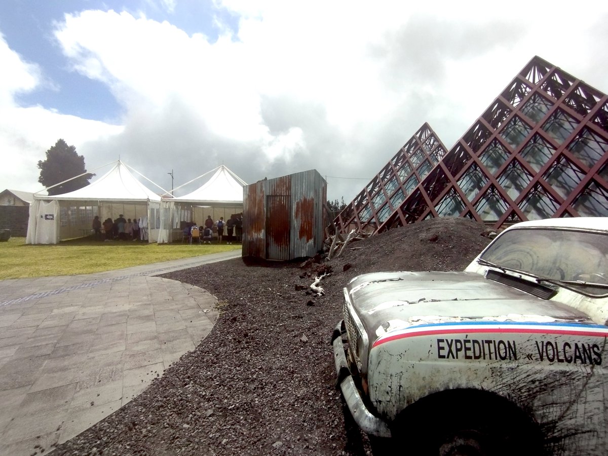 Observatoire Volcanologique Piton de la Fournaise tweet media