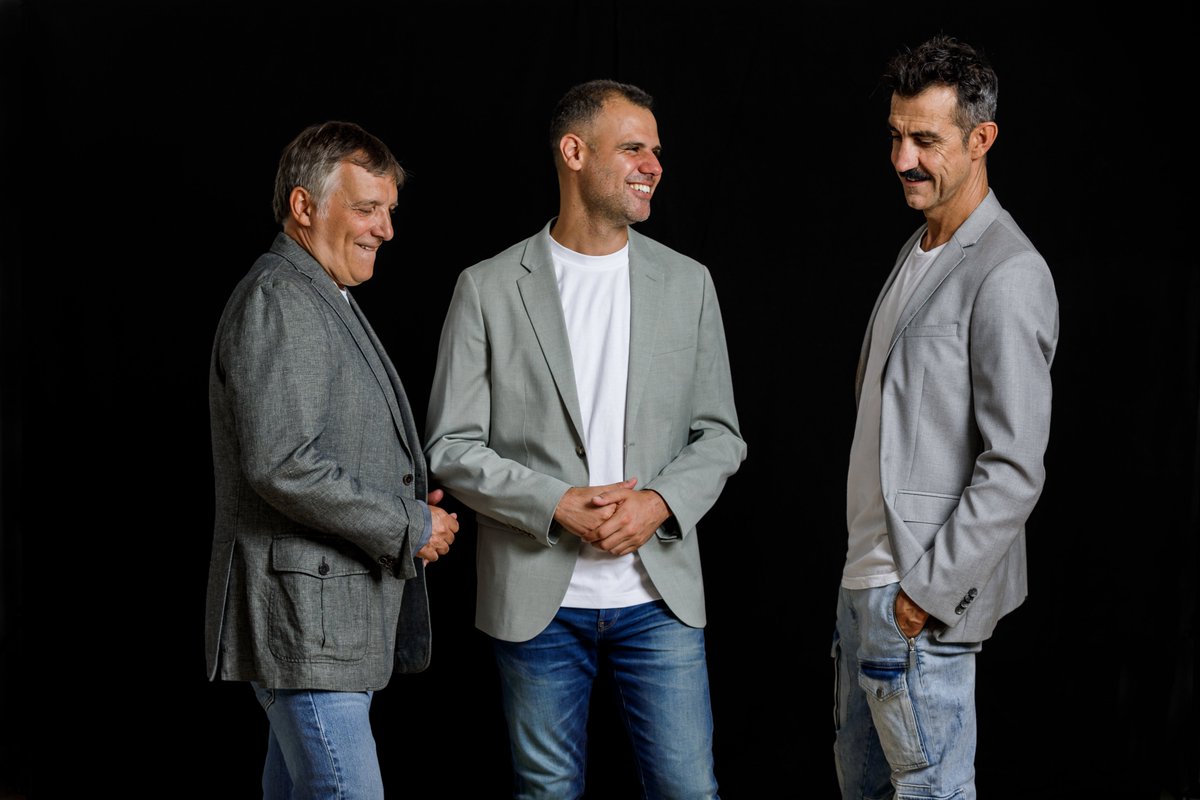 EspaiTexasBcn's tweet photo. 🤩 Setmana plena de teatre! 

No et perdis 'Llegat', 'Paradís', 'Assassinat al club' i 'Neon hand'. El pla perfecte per riure i emocionar-te. https://t.co/5yq3aSK54z https://t.co/Ty4lJMAcfw