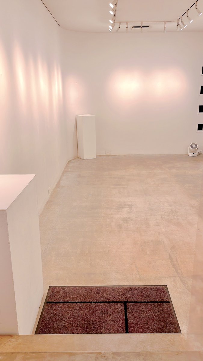 グループ展『I ZONE SHOWCASE』、本日で全日程終了しました！
ご来場くださった皆様本当にありがとうございました🙇‍♂️

どの作品もクオリティが高く、なにより出展者の皆様がとても良い方たちばかりで、会期中はとても楽しく過ごせました☺️

あっという間で終わっちゃったの寂しい🥲

#IZONE_SHOWCASE
