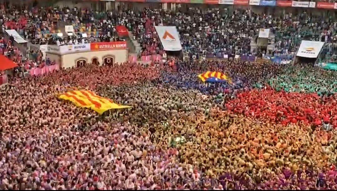Diumenge 6-O
XXIX Concurs de Castells
 
📢Xiulada al president Illa i 🗣️crits d'independència 
Nosaltres ho tenim clar❗

HI SOM!
#Independència