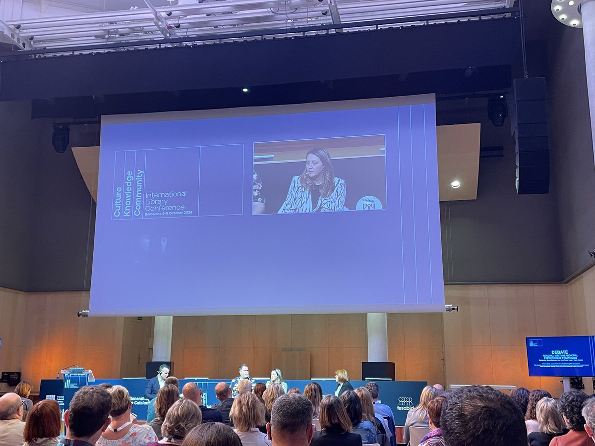 La importància i la necessitat de la biblioteca escolar! No ho oblidem! 

Gràcies Jeimy Hernández! 🩷

#BibliotecaEscolar