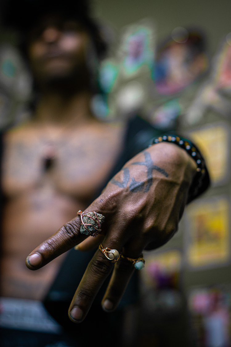 nappyhippy_'s tweet photo. lemme give you some, some you gone remember. While I’m gone 👁️💎 #nappyhippygems https://t.co/jDYuo5vvU8
