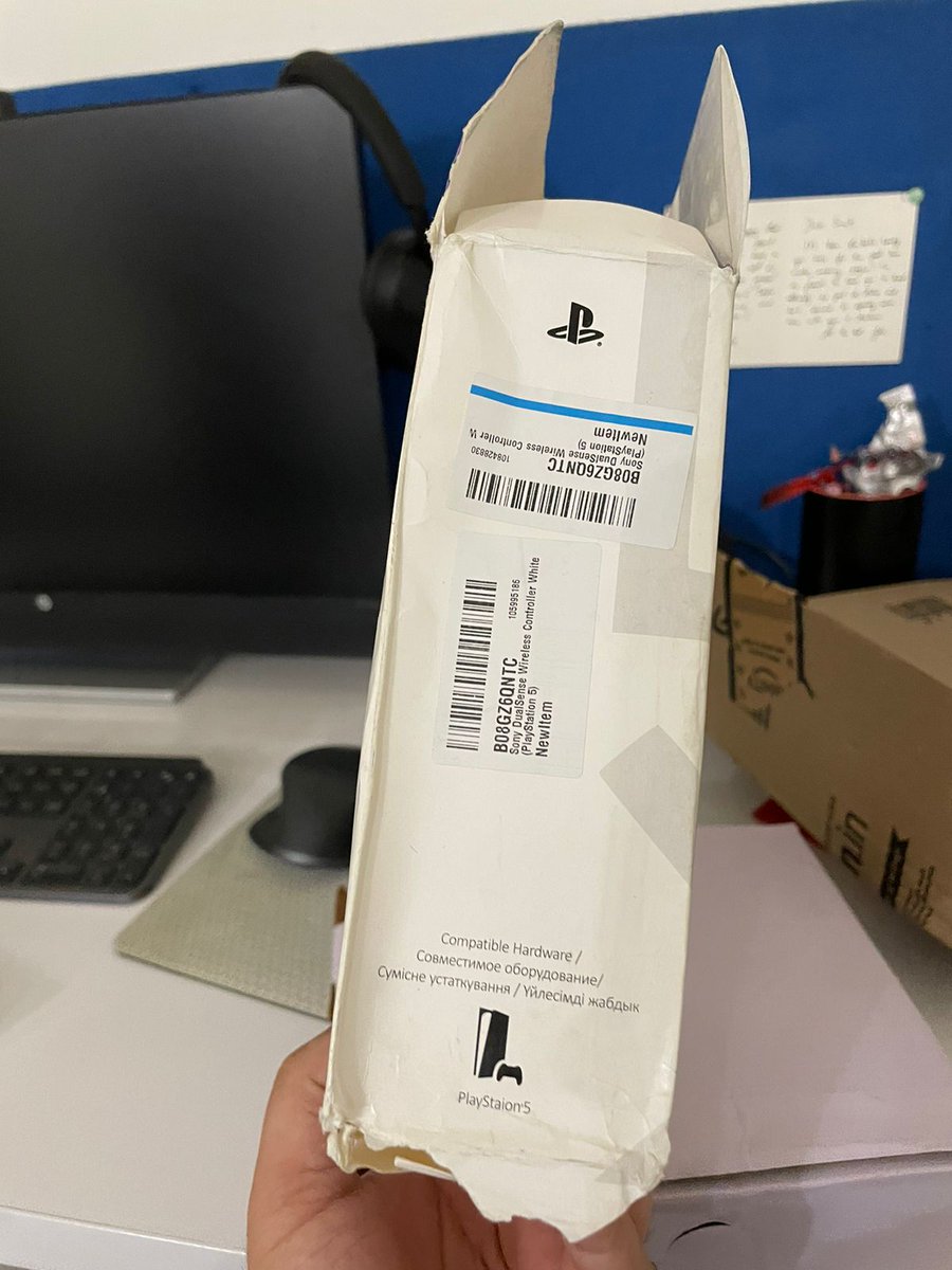 kaulsumit's tweet photo. @amazonIN Horrible experience with Amazon IN, PS5 controller ordered under Order # 404-8560199-4160354. Received an old PS dusty controller, have followed up multiple times with Amazon customer care and they keep on saying we will investigate, more than 7 days passed. https://t.co/46y2rUt8cu