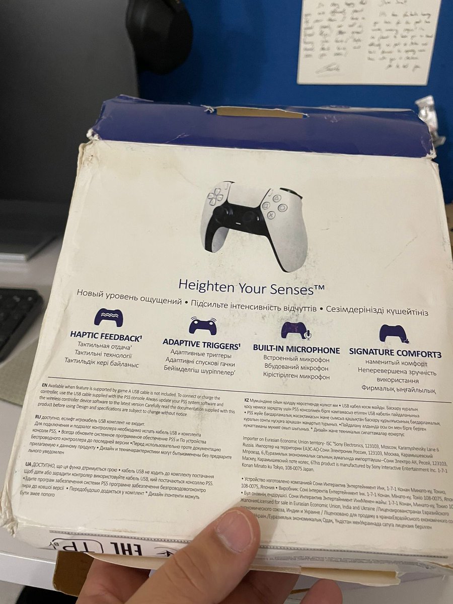 kaulsumit's tweet photo. @amazonIN @amazon Horrible experience with Amazon IN, PS5 controller Order # 404-8560199-4160354. Received an old PS dusty controller, followed up multiple times with Amazon customer care and they keep on saying we will investigate, more than 7 days passed. Can someone help? https://t.co/eiWDiaCsiQ