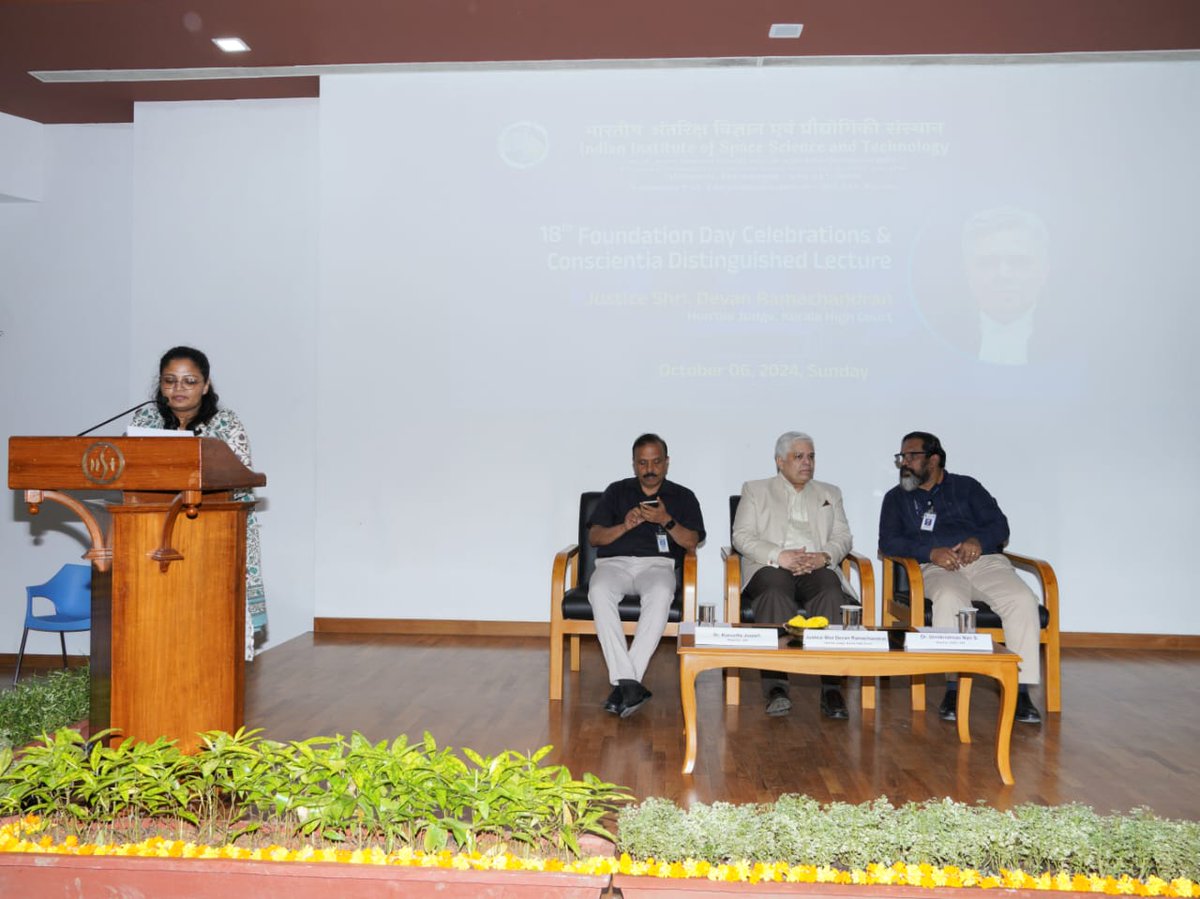 IIST_Trivandrum's tweet photo. IIST celebrated its 18th Foundation Day  on October 6, 2024. Justice Shri Devan Ramachandran, Hon'ble Judge of the High Court of Kerala, graced the occasion by inaugurating the event t
#iistfoundationdaycelebrations #FoundationDay #iistprogrammes #Conscientia https://t.co/DAq9AzqiR2
