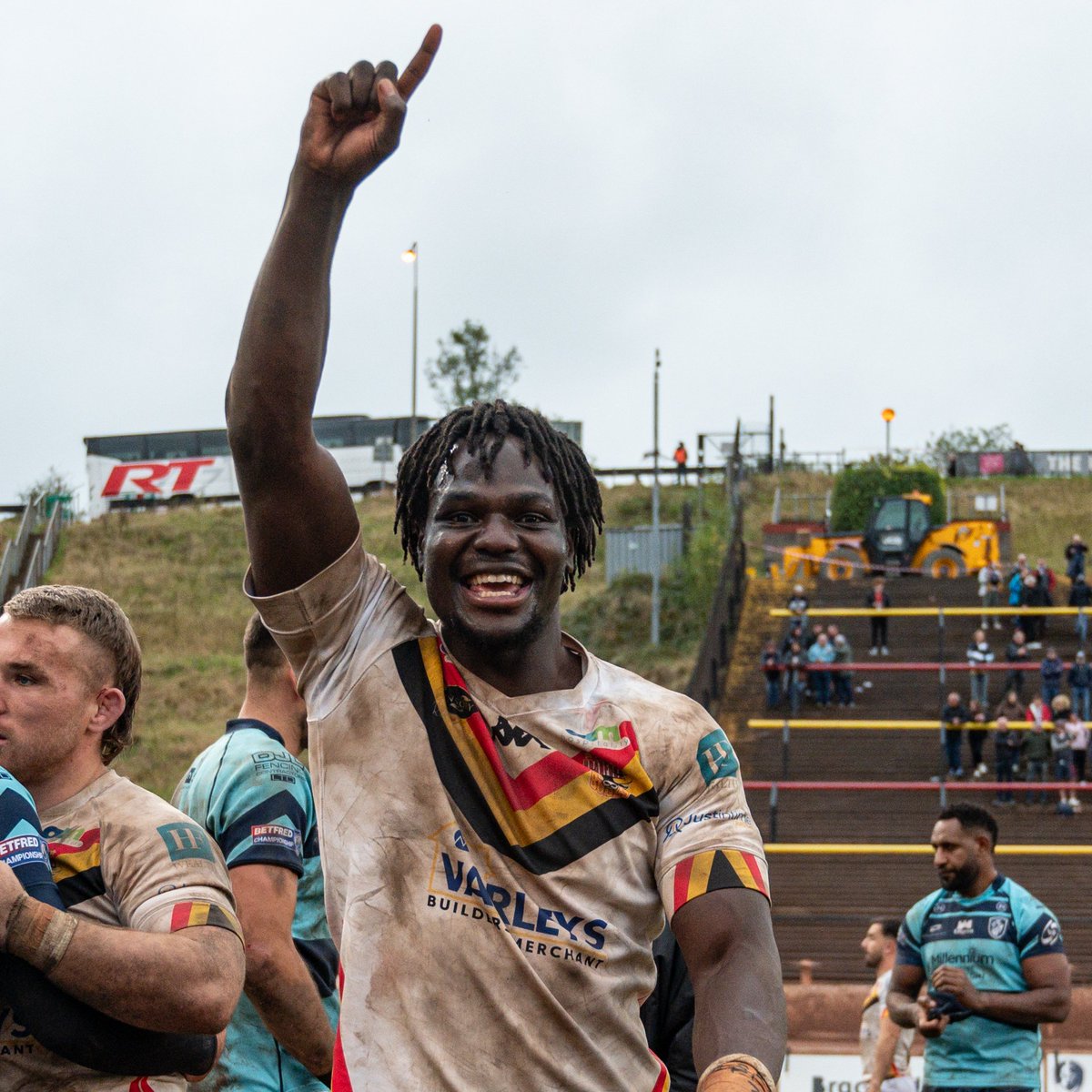 OfficialBullsRL's tweet photo. 🙋♂️ Hands up if you're going to Toulouse for #SemiSunday?! https://t.co/dAeGZK2cyM
