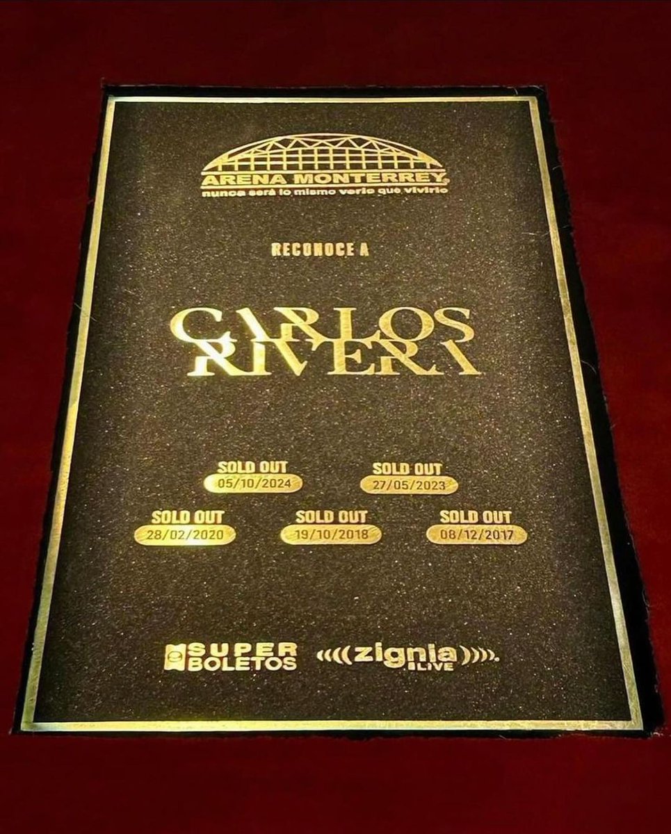 SoloTuSedeChih's tweet photo. ¡Nombre de @_CarlosRivera queda inmortalizado en la @ArenaMtyOficial! 🤩
#CarlosRivera develó una placa por los cinco #SoldOuts que ha logrado en el centro de espectáculos 🎤🎶✨.
@postamx @mikenoriega @WestWoodEntt @sonymusicmexico
@ClubSoloTu 💙💙 https://t.co/qEuLamBqjL