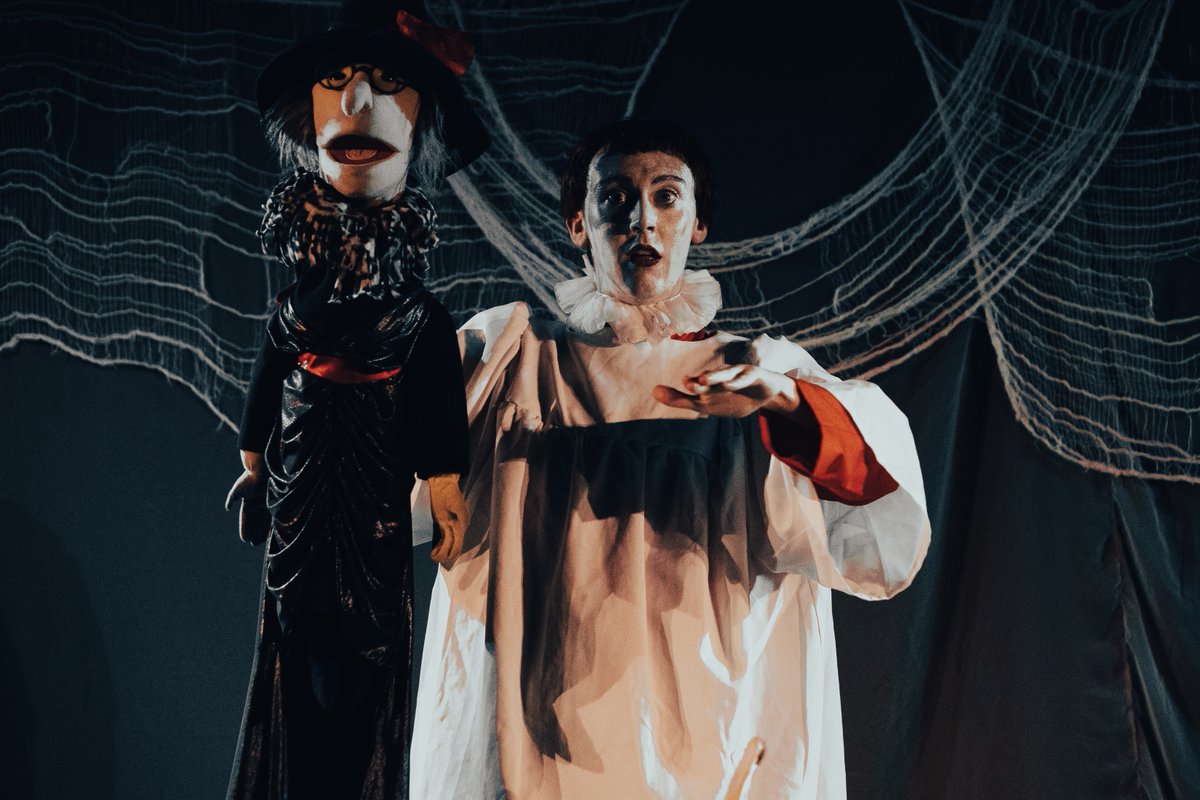 Old Joint Stock Pub & Theatre (@oldjointstock) on Twitter photo 🎃 Voices of Evil returns to the Old Joint Stock this Halloween! 🎃
On 24th Oct, <a href="/LachyWerner/">Lachy Werner 🥄</a> & his puppet friend Brew are back for a night of creepy comedy & devilish puppetry! 👹 Laugh out loud while they try to summon… THE DEVIL HIMSELF! 😈
🎟️ Tickets: Get yours now! 🎃 Voices of Evil returns to the Old Joint Stock this Halloween! 🎃
On 24th Oct, <a href="/LachyWerner/">Lachy Werner 🥄</a> & his puppet friend Brew are back for a night of creepy comedy & devilish puppetry! 👹 Laugh out loud while they try to summon… THE DEVIL HIMSELF! 😈
🎟️ Tickets: Get yours now!