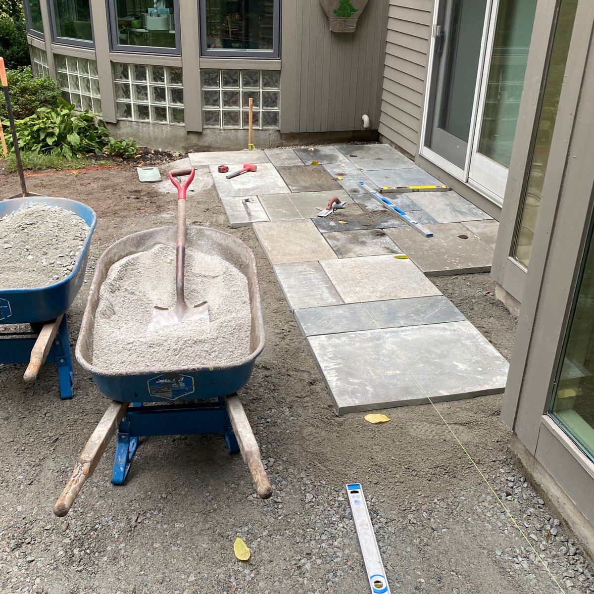 ZENAssociates's tweet photo. Our team is dedicated to keeping our clients happy and well-informed every step of the way. Have a project in mind? We’d love to hear from you!⁠
#clientstories #buildingtogether #project reflections ⁠#landscapedesign #custombuilder #gardendesign @zen_associates https://t.co/yExwXKzgI0
