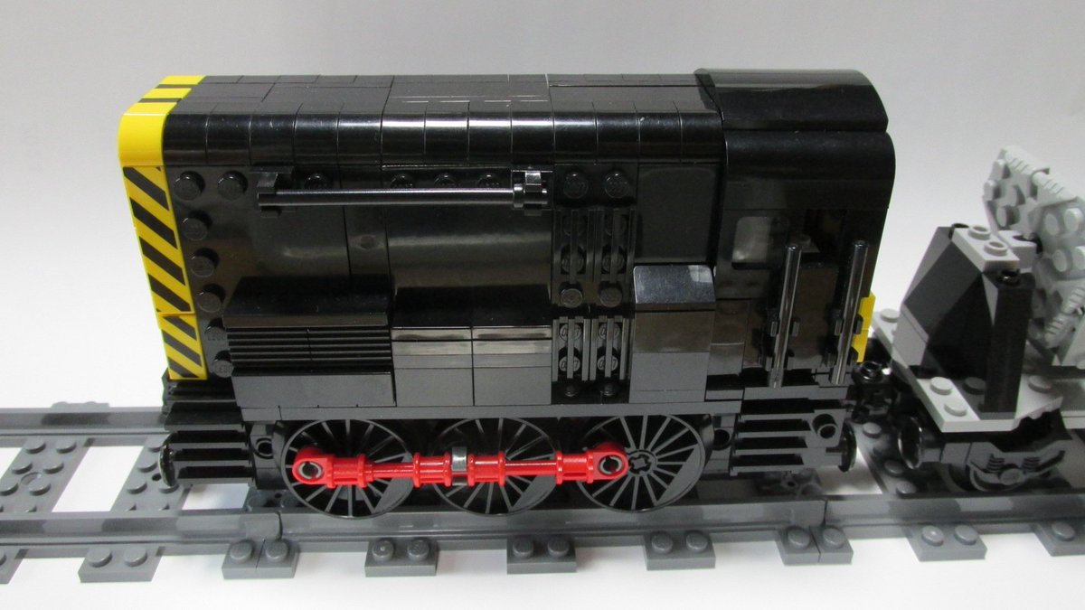 BrickTrainAward's tweet photo. While we await the results, we’ll be posting models by our judges. Here is Masao’s British Rail Class 08. #legotrain #lego #bricktrainawards #legotrains #modeltrains #lgauge https://t.co/BP4Divj8Hl