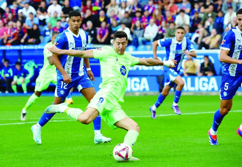 ثلاثية ليفاندوفسكي تقود برشلونة للفوز الثامن.
#جريدة_عُمان

 omandaily.om/article/1165476