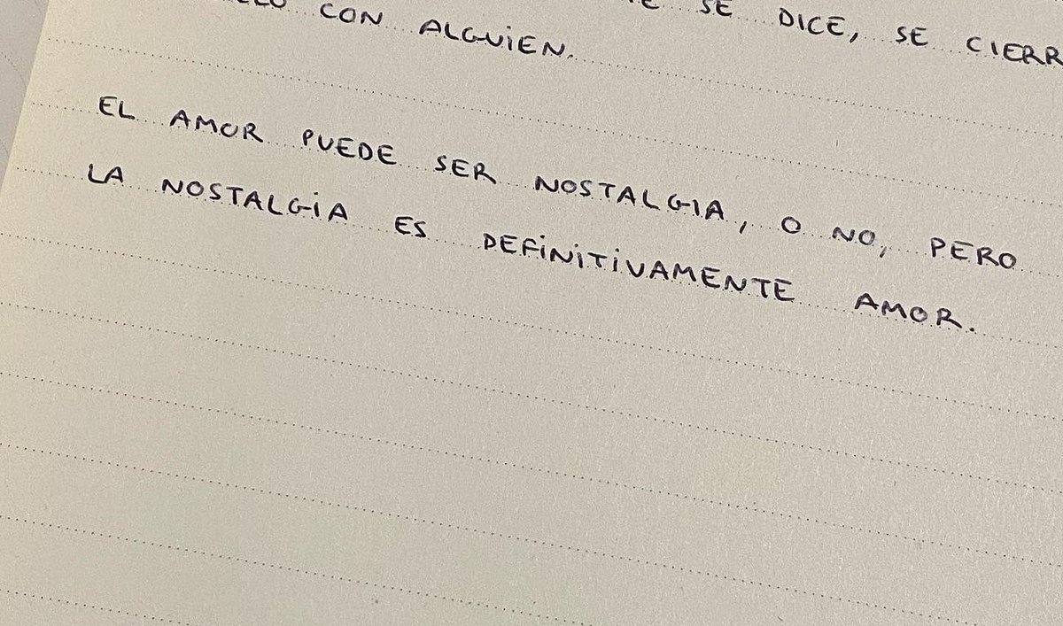 annflxke's tweet photo. «la nostalgia es definitivamente amor» https://t.co/iSgpA8LjQk