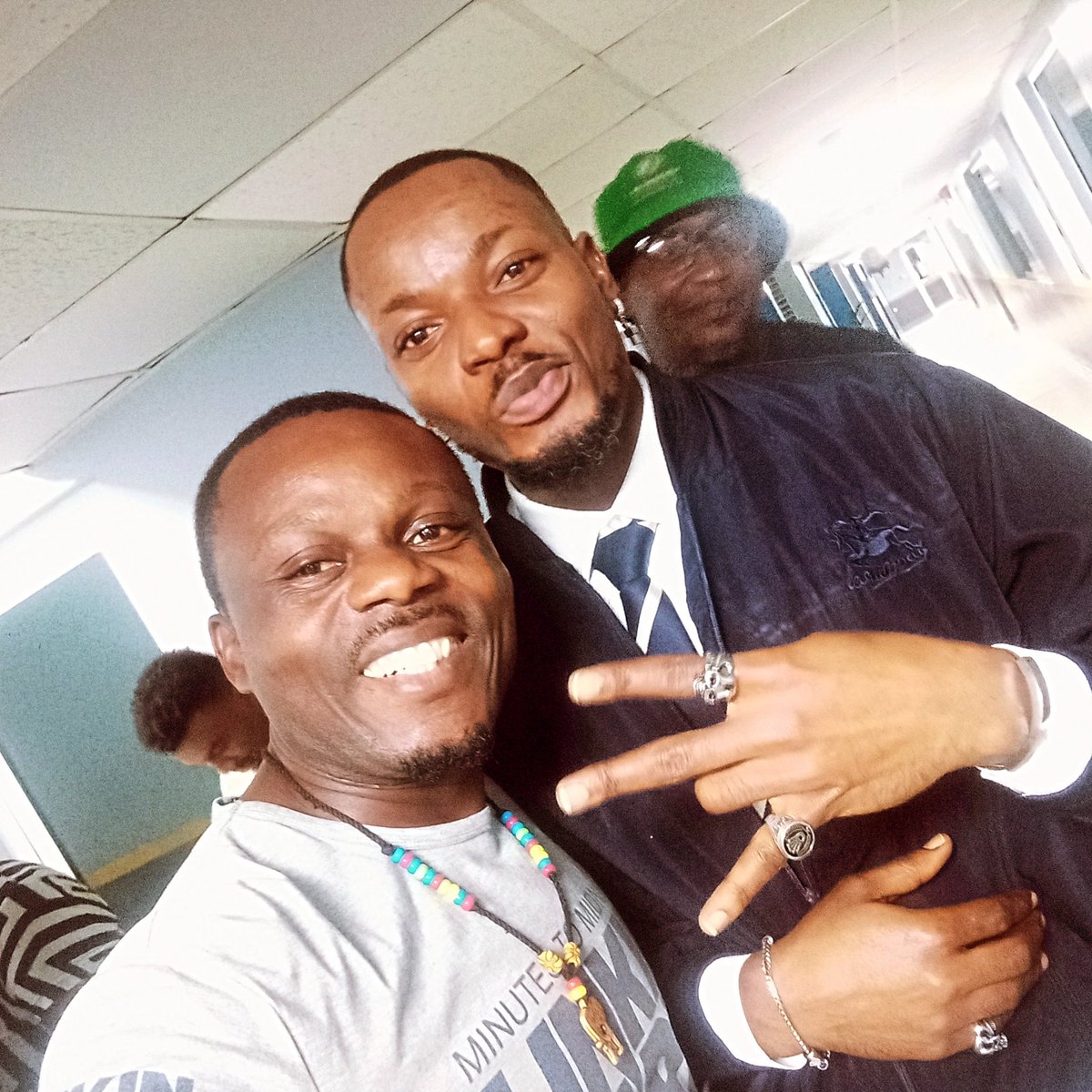 The Money is Married <a href="/iamkellyrae1/">Kellyrae</a>
Kelly Rae wey No loose Guard in #Bbnaijas9 
My own share ooo 😄😁