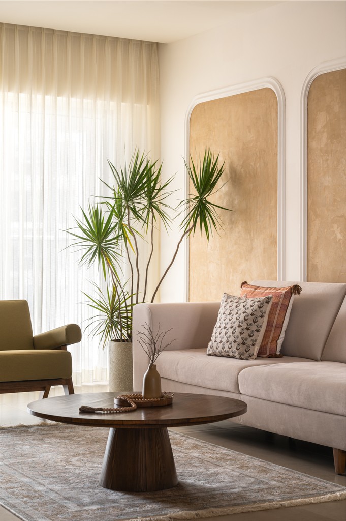elledecorindia's tweet photo. Read more: https://t.co/67pUECgAxx

#EDHomes A home of memories: The Design Collaborative crafts a Bengaluru abode with a traditional play on textures and materials

#elledecorindia #elledecor #thedesigncollaborative #bengaluru #earthyhome #alternativematerials https://t.co/XWsfpBfr1D