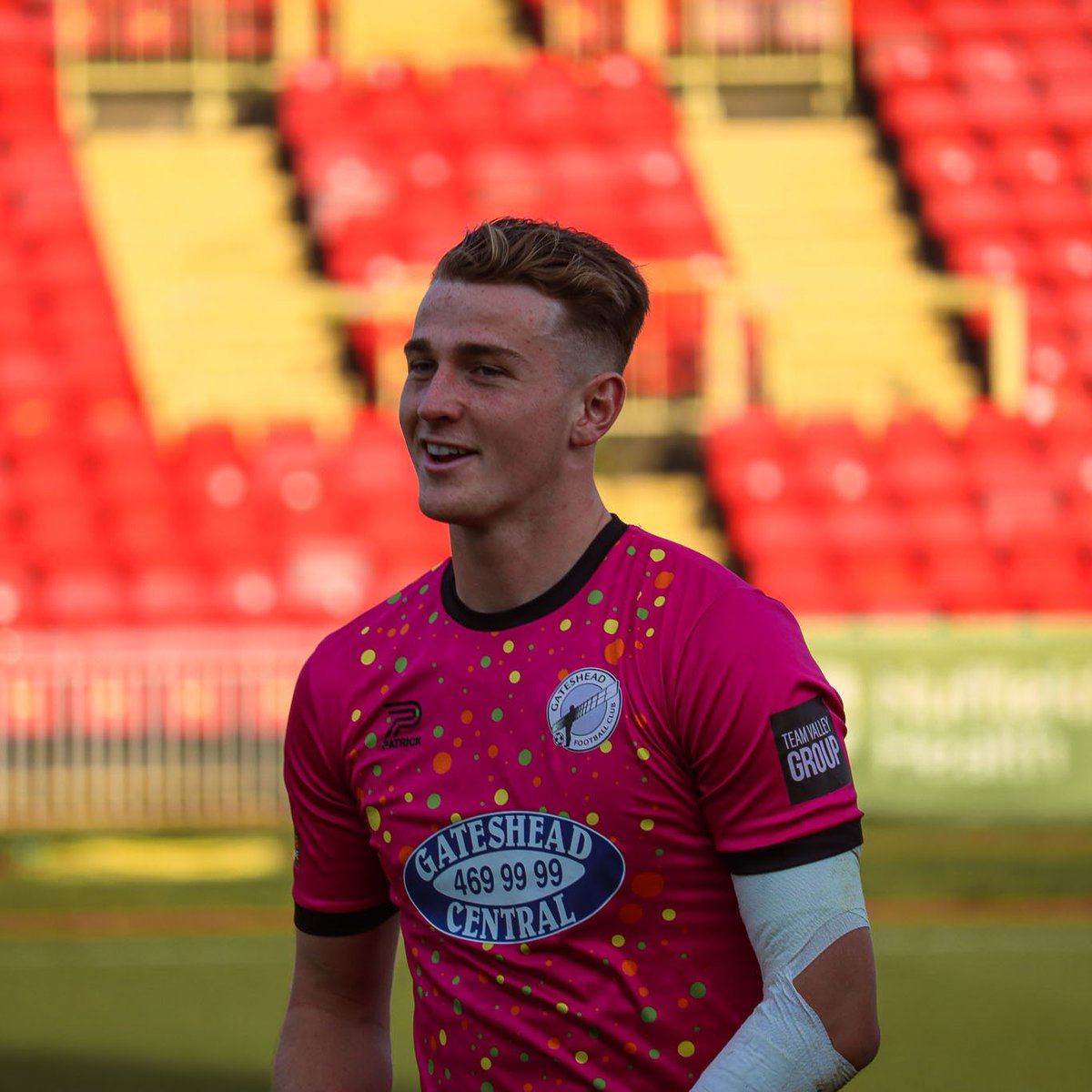 Gateshead FC (@gatesheadfc) on Twitter photo Two clean sheets in one week ✅🫡
<a href="/BrooksTiernan/">Tiernan Brooks</a> makes <a href="/TheVanaramaNL/">Rocco 🇲🇸</a> TOTW! 🙌
📸 <a href="/Emilioreo/">Emilio Andres Leal Kirtley</a>
#WorClub ⚪️⚫️ Two clean sheets in one week ✅🫡
<a href="/BrooksTiernan/">Tiernan Brooks</a> makes <a href="/TheVanaramaNL/">Rocco 🇲🇸</a> TOTW! 🙌
📸 <a href="/Emilioreo/">Emilio Andres Leal Kirtley</a>
#WorClub ⚪️⚫️