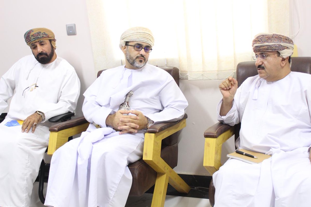 Alseeb_parents's tweet photo. إختتم اليوم مجلس اولياء الأمور بولاية السيب  برئاسة سعادة الشيخ أحمد بن علي بن حمدان الشحي جدول زيارته لبعض المدارس للوقوف على التحديات ومحاولة ايجاد حول لها بالتعاون مع الجهات المختصة 
مثمنين جهود ادارت المدارس و مجلس اولياء الأمور بها https://t.co/1WiGFocRAA