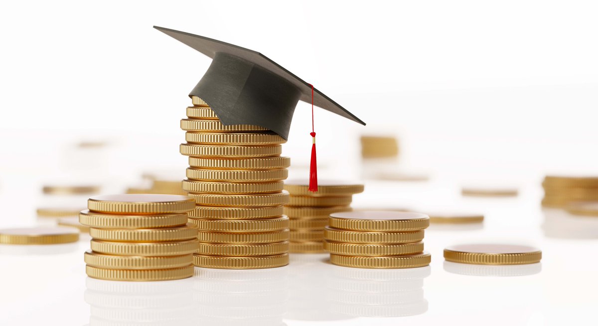 🔶 ESPECIAL EDUCACIÓN FINANCIERA | #DiaEducacionFinanciera

💲 Una buena salud financiera, al igual que una buena salud física, supone la adquisición de hábitos saludables como el ahorro o el consumo responsable.

🔗 Ya puedes leer todos los reportajes: eleconomista.es/seleccion-ee/n…