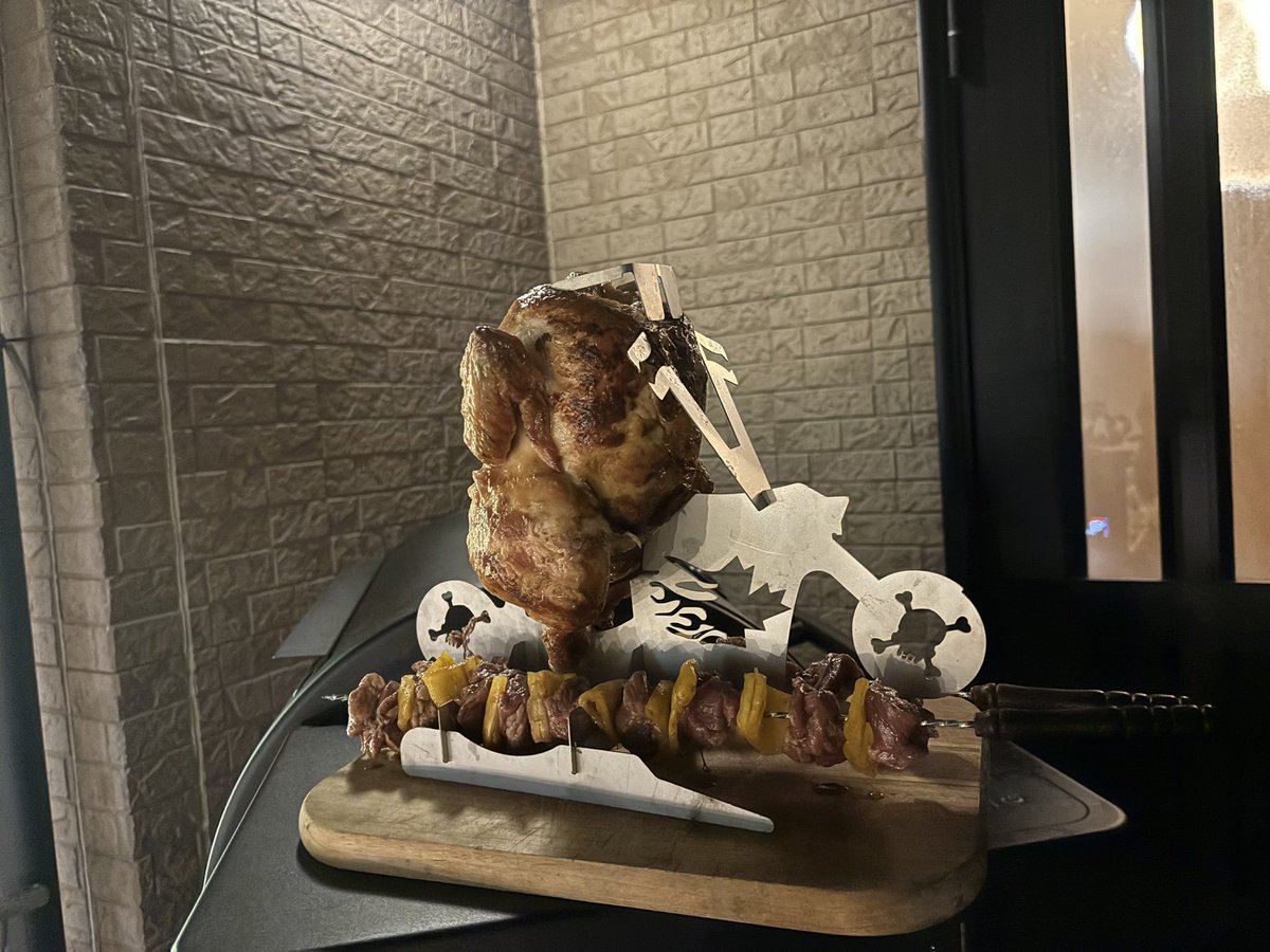rmr_rahman's tweet photo. 気晴らしにソーセージ兵士達にチキン隊長を追加して見ました😂
#bbq #meat
#japan #japanlife #liveinjapan #foreigner #foreignerinjapan #lifestyle #lifeinjapan #jdm #jdmlifestyle #jdmlife #ラーマン応援団 #ラーマン奮闘記 #buynowjapan #rswatanabe #ガレドリ改 #youtube #garedori #fdj2 #drift #drifting #formuladrift #export #import #jdmparts #jdmcars #influencer #livinginjapan