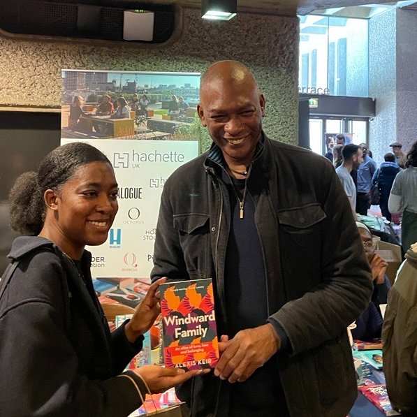 HachetteUK's tweet image. Our team had a great time this weekend hosting our stand at the @BBBookFestival - one of our authors, Alexis Keir, even dropped by the stand to do an impromptu signing! Big thanks to everyone who came down to say hi, we loved chatting with you 📚
