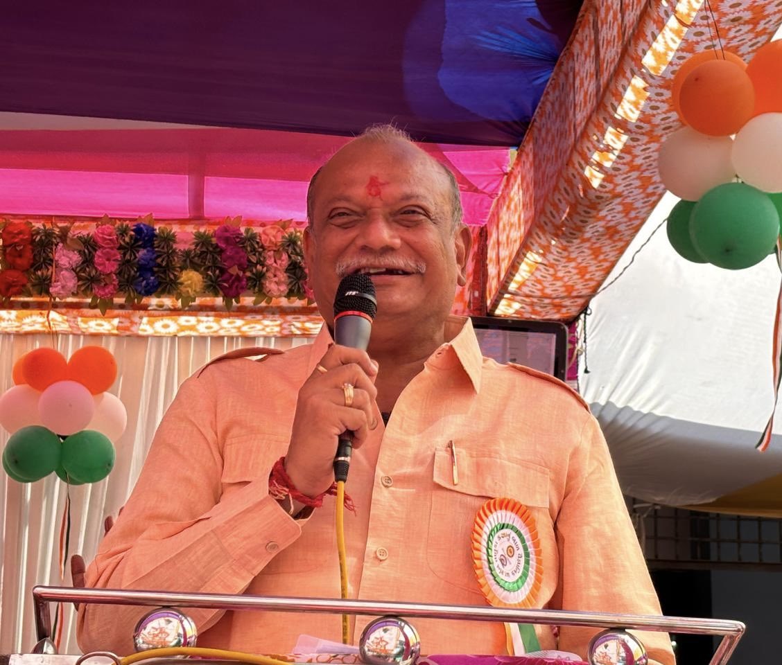 Jaydrathsinhji's tweet photo. હાલોલ તાલુકા કક્ષાના બાળ વૈજ્ઞાનિક પ્રદર્શન-2024 માં કંજરી કુમાર શાળા ખાતે ઉપસ્થિત રહી બાળકોનો ઉત્સાહ વધારી તેમને માર્ગદર્શન પૂરું પાડ્યું હતું તેની અમુક ક્ષણો. https://t.co/IzC20aRcBO