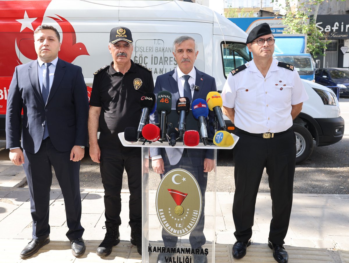 TCkahramanmaras's tweet photo. Vali Ünlüer, Güvenlik Bilgilendirme Toplantısı'nda Eylül Ayına Ait Verileri Paylaştı

👉 https://t.co/gpef6YjZsp 

#TürkiyeninHuzuru 🇹🇷
#KahramanmaraşınHuzuru 🇹🇷 https://t.co/PdwUOYiv7B