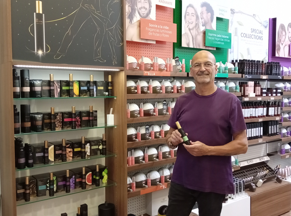 Restaurants, farmàcies, perfumeries, carnisseries... 

🛍 Els comerços de tots els sectors poden ser col·laboradors del Voluntariat per la llengua

👉🏽 Apunta-hi també el teu establiment!

vxl.cat/collaboradors-…