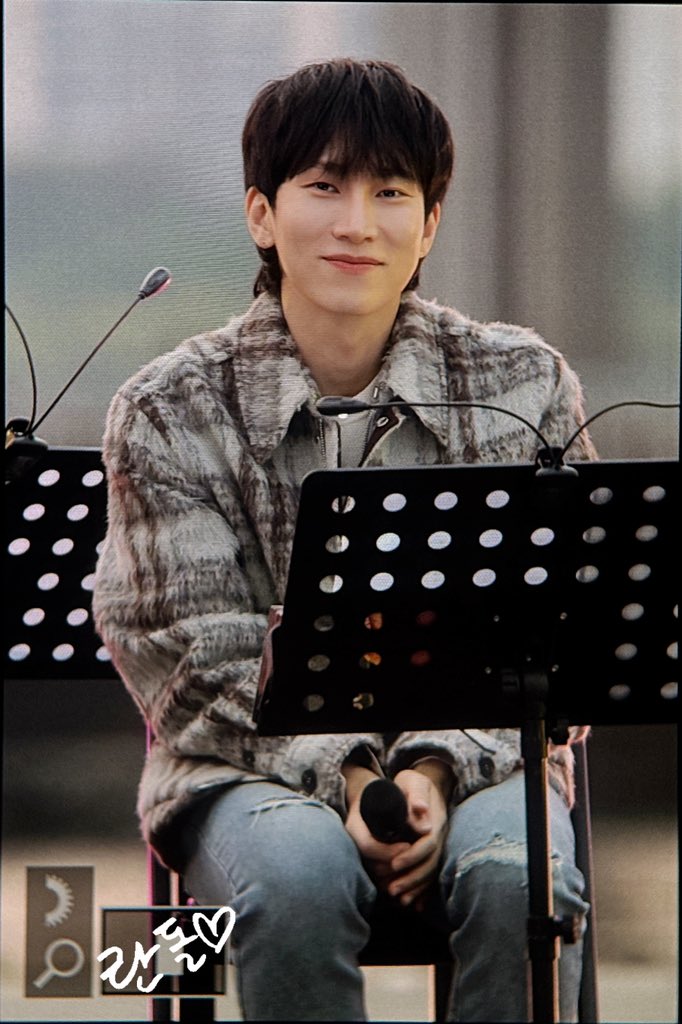 란돌 tweet media