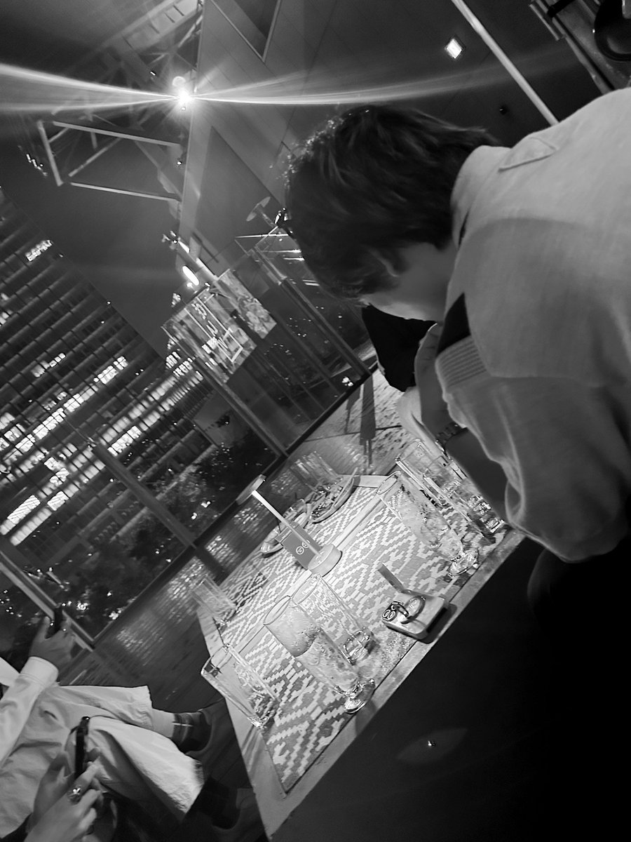 HIROOMI_3JSB_'s tweet photo. 先日いつぶり？って感じでメンバーだけでツアーに向けての決起集会しまして。最近の事、これからのリアルな話しなども沢山しまして、良い状態でツアーに挑めます！ 気付けば来年の15周年に突入するツアーにもなるので、大切な時間にしようと思います！ちなみにコンセプトなどはバチバチにいきますので覚悟してお越し下さいませ。👍
#三代目JSOULBROTHERS
@jsb3liveacc 

https://t.co/CyPm5U7AW1