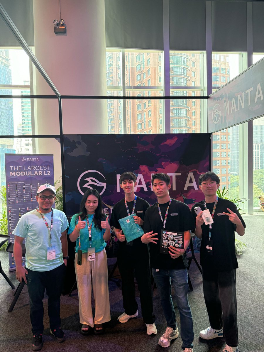 ajagbealexandra's tweet photo. 𝗘𝘃𝗲𝗻𝘁𝘀 𝗖𝗼𝗺𝗺𝘂𝗻𝗶𝘁𝘆

1⃣ @ETHKL1 Event in Kuala Lumpur

The #ETHKL event held in Malaysia 🇲🇾 with @MantaNetwork the Title sponsor of the event. 
@MantaNetwork's Co-Founder, @victorJi15 graced the event, speaking on Ethereum's Real adoption with Modular Blockchain

5/🪡 https://t.co/LPjsWXTvoV